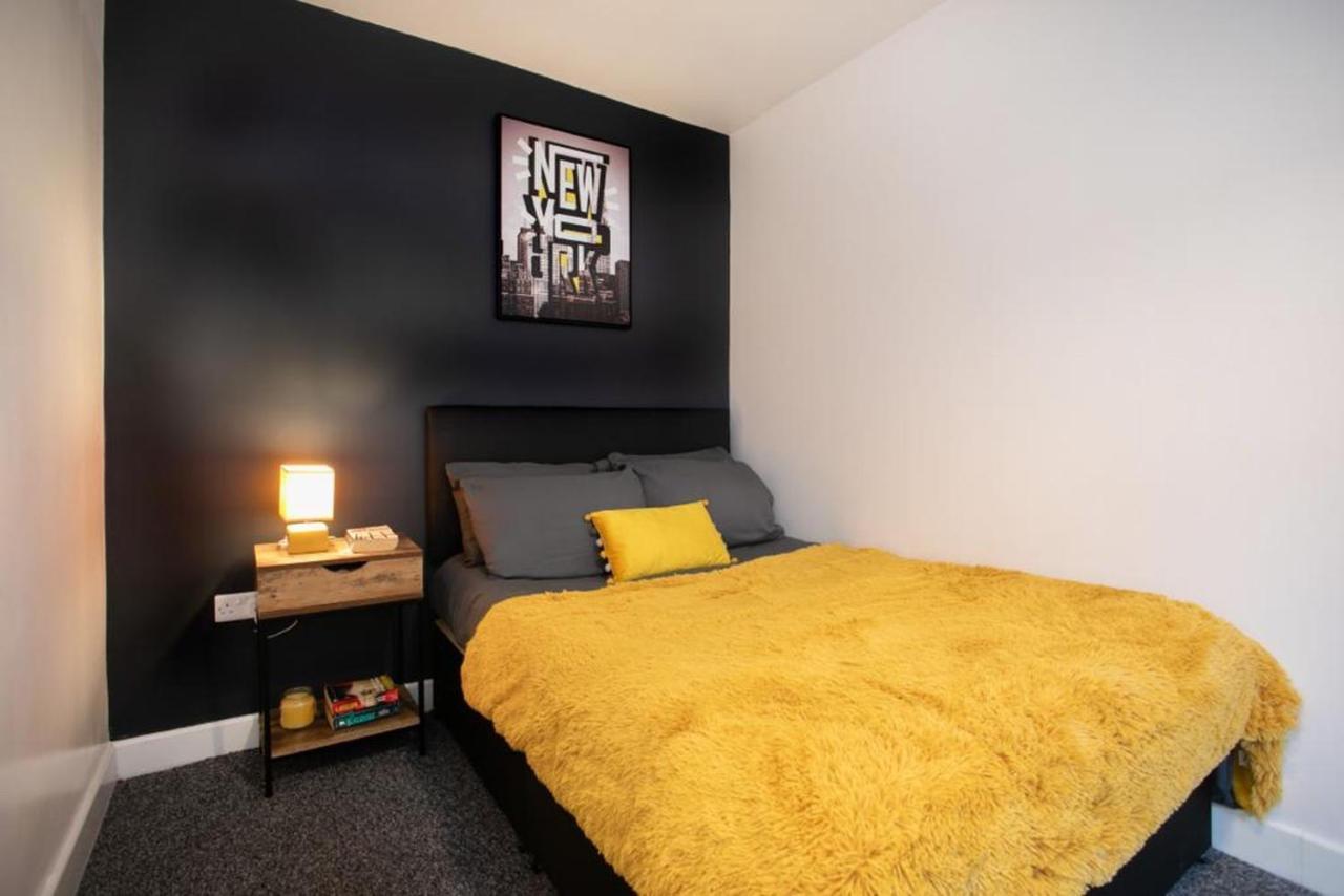 Spacious 2 Bedroom Apartments - 5 Mins From Qmc, Universities And City Centre! Nottingham Exterior photo