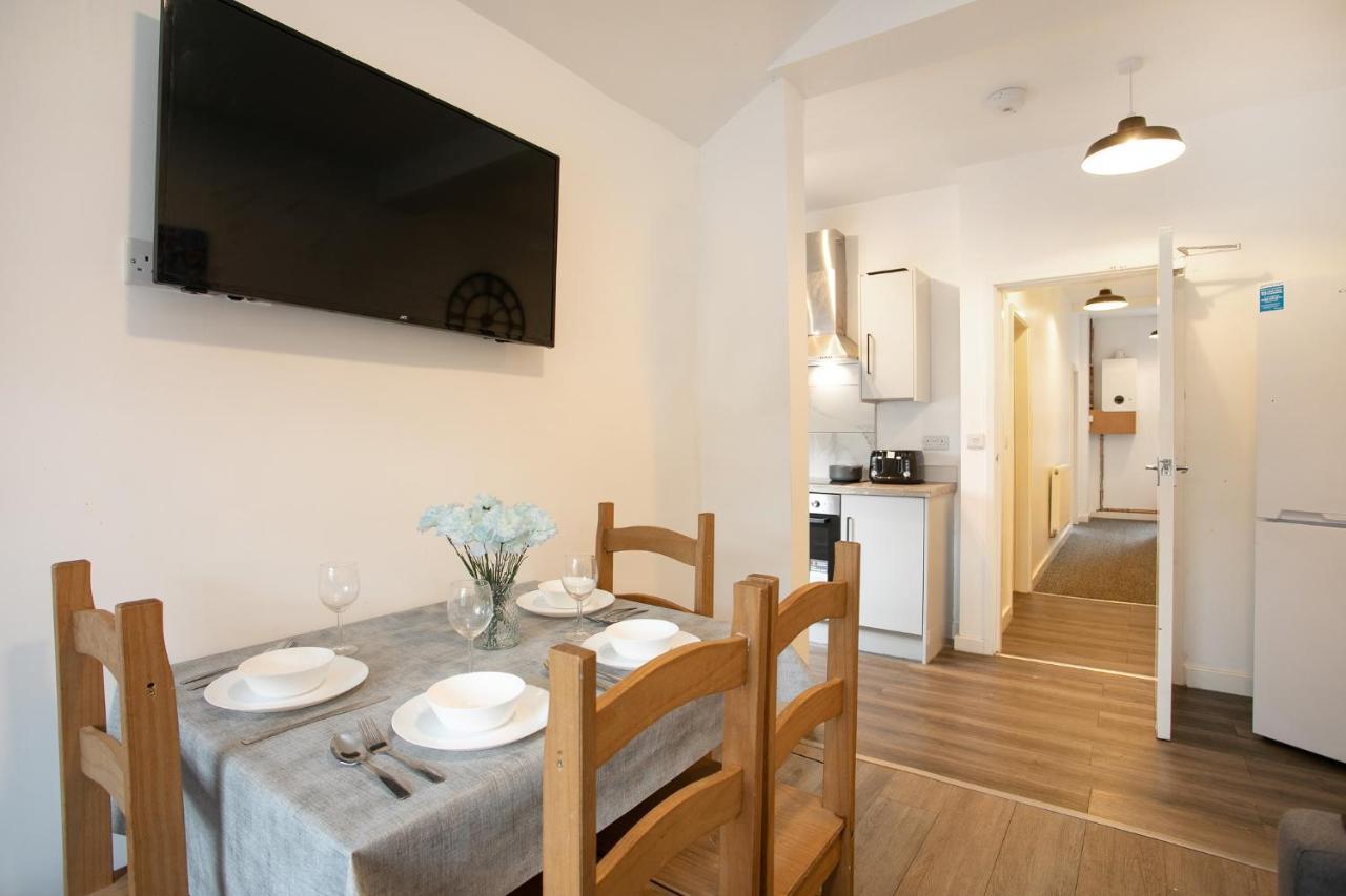 Spacious 2 Bedroom Apartments - 5 Mins From Qmc, Universities And City Centre! Nottingham Exterior photo