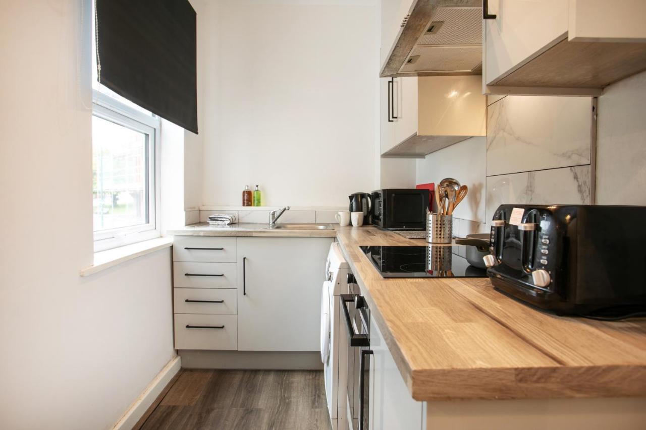 Spacious 2 Bedroom Apartments - 5 Mins From Qmc, Universities And City Centre! Nottingham Exterior photo